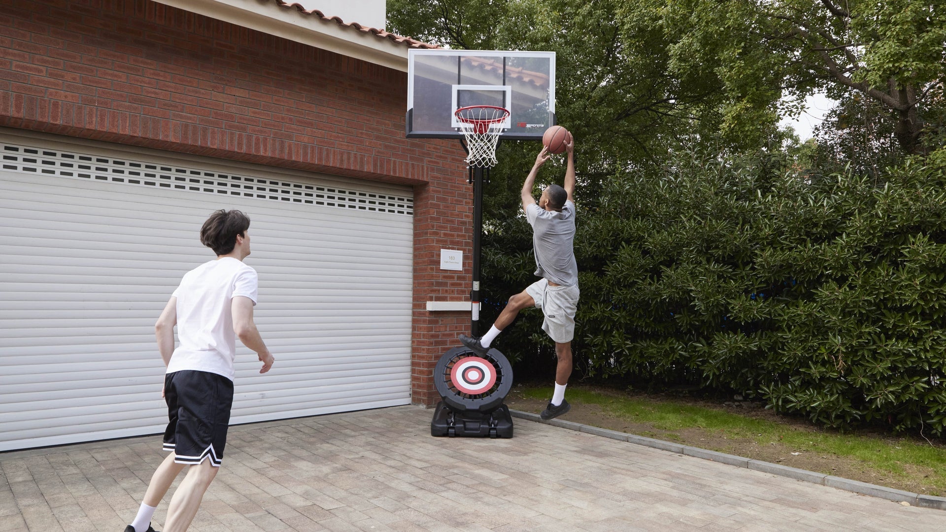 Best Portable Basketball Hoops 2024: Ultimate IE Sports Guide